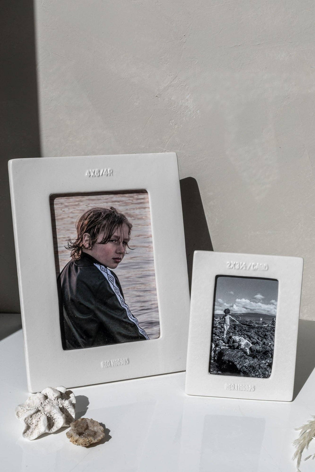 CERAMIC FRAME: Post Card