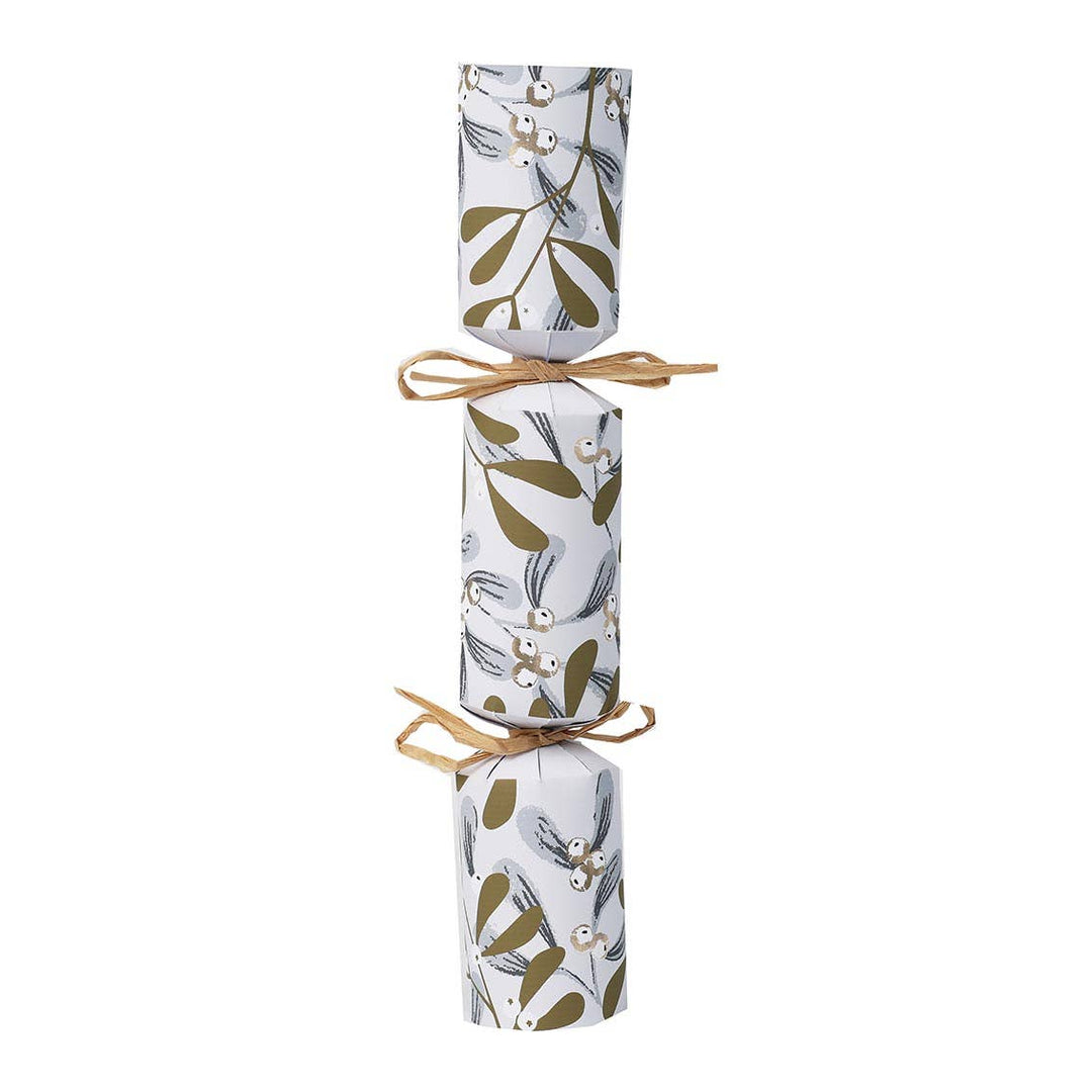 Mistletoe White Christmas Crackers