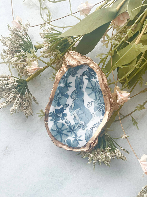 Blue and White Bunny Oyster Trinket Dish