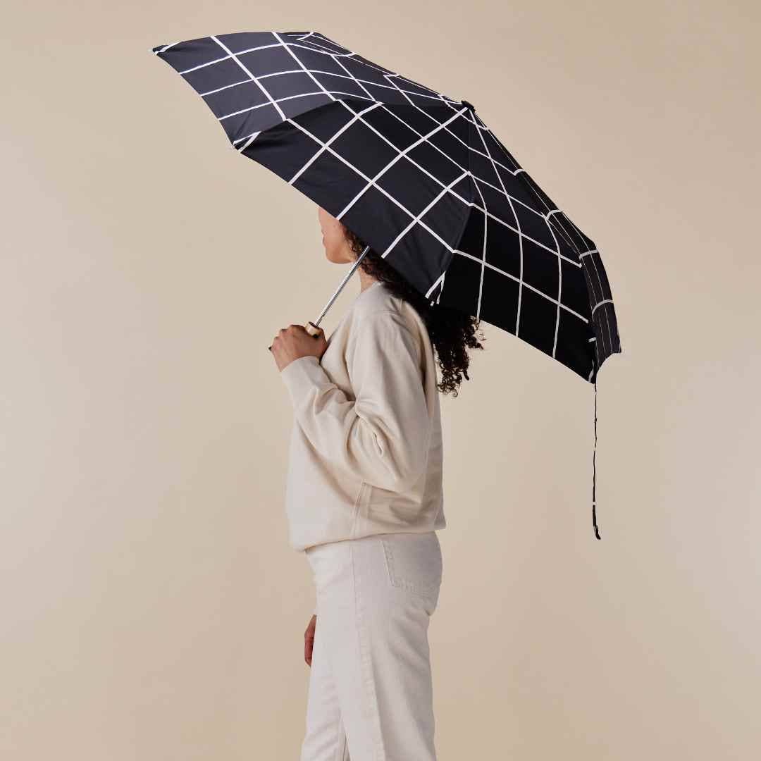Stylish Black Grid Compact Eco-friendly Duck Umbrella