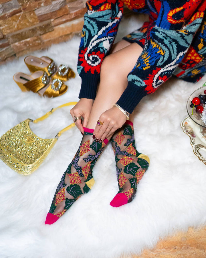 Brocade Jaguar Black Sheer Crew Sock