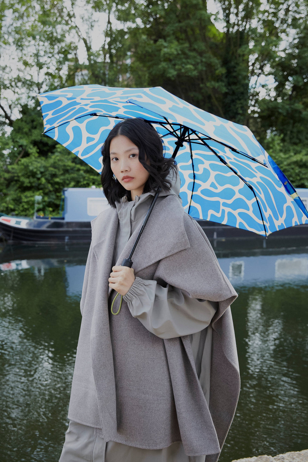 The Daily - Blue Ripples Automatic Umbrella: Blue