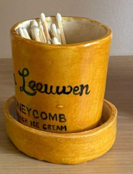 Van Leeuwen Match Strikers