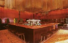 Eileen Gray: Objects and Furniture Design