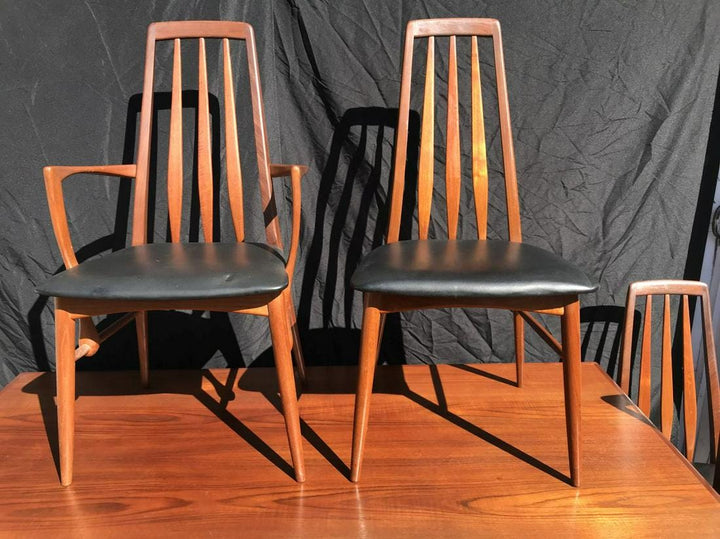 A VINTAGE TEAK HORNESLY BY KOFEDS DANISH MODERN TABLE (no chairs)