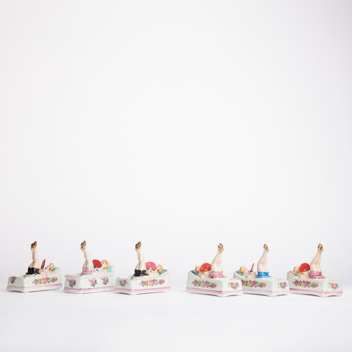 1940's "Naughty Nodder" Vintage Ash Tray