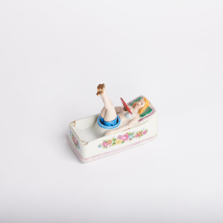 1940's "Naughty Nodder" Vintage Ash Tray